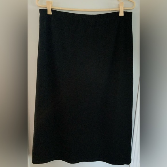 Liz Claiborne Two Piece Set-Black Cardigan and Skirt Size Large - Picture 4 of 11